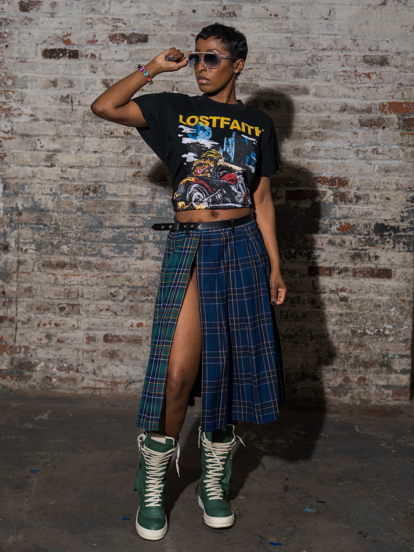 MIDNIGHT BURNOUT RAW EDGE TEE